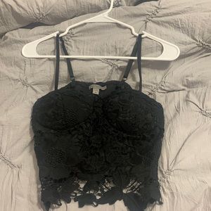 Black top/crop top juniors size small